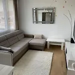 Szilvia Apartman *